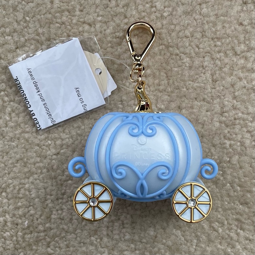 Bath & Body Works Disney Princess Cinderella’s Carriage PocketBac Holder - Picture 4 of 16